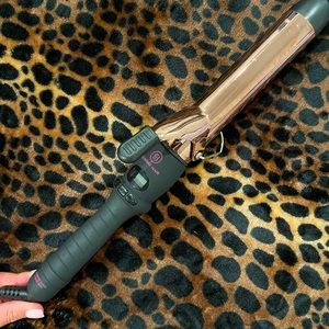 Bombay Hair 1 1/4 inch curling iron